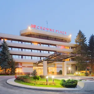Crowne Plaza By Ihg Otel